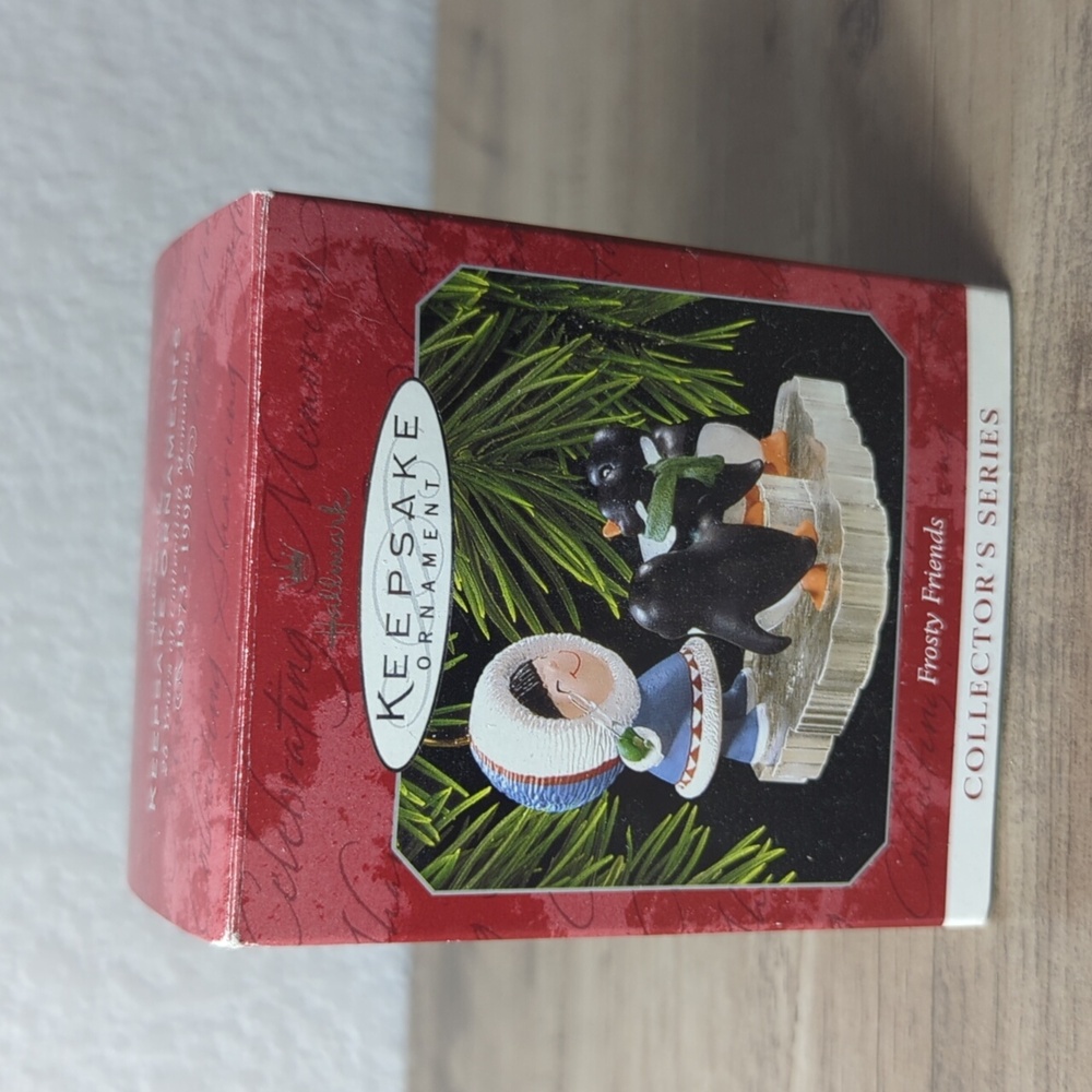 Hallmark 1998 Frosty Friends Ornament 19 Series Eskimo Christmas vintage Penguin